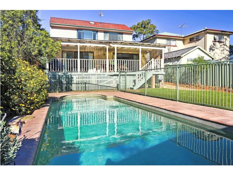 43 Wollun Street, Como NSW 2226