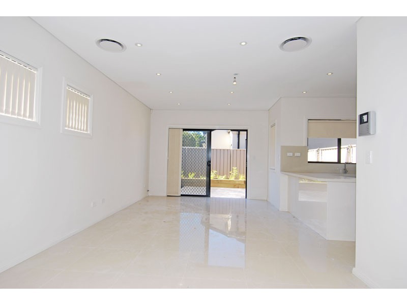 2/80-82 Belmont Street, Sutherland NSW 2232