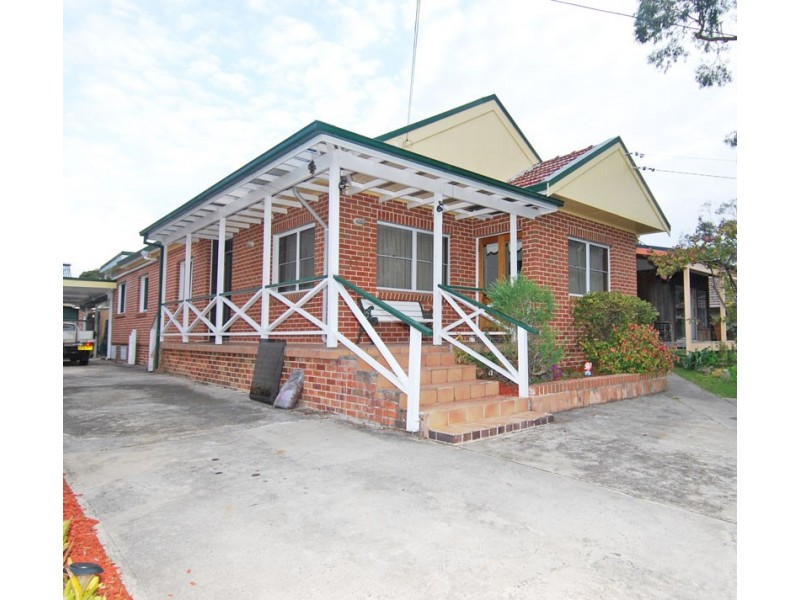 14 Wollun Street, Como NSW 2226