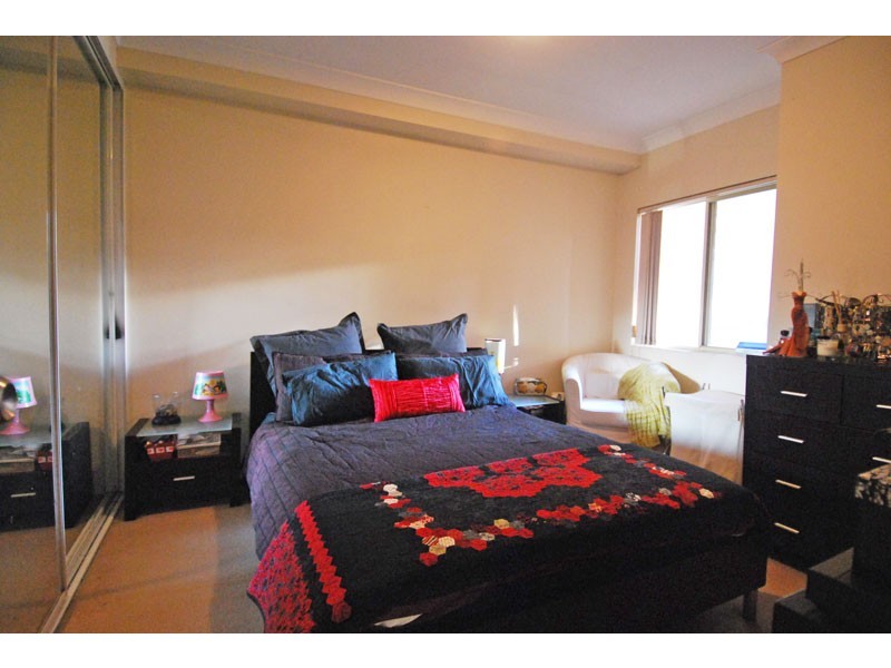 8/50 Grand Parade, Sutherland NSW 2232