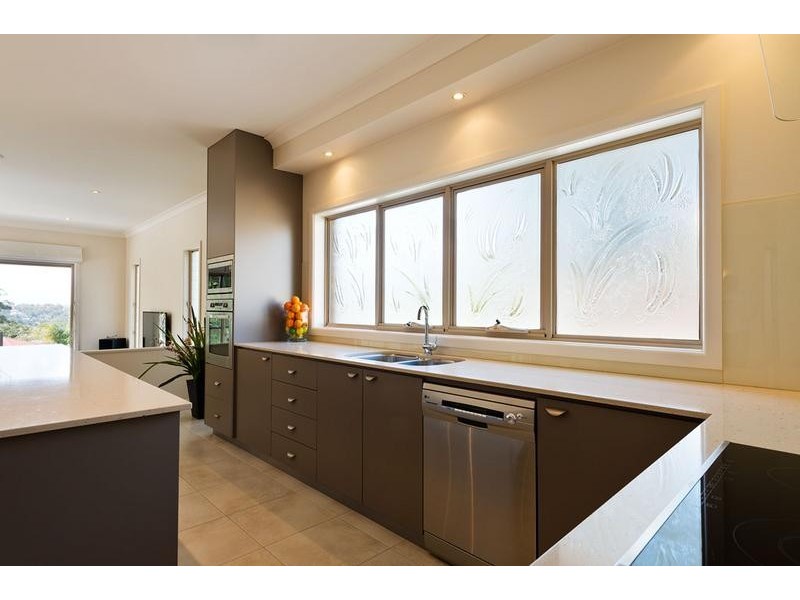 4 Highview Crescent, Oyster Bay NSW 2225