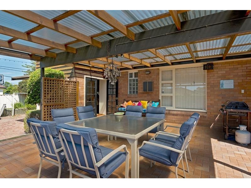 35 Sixth Avenue, Loftus NSW 2232