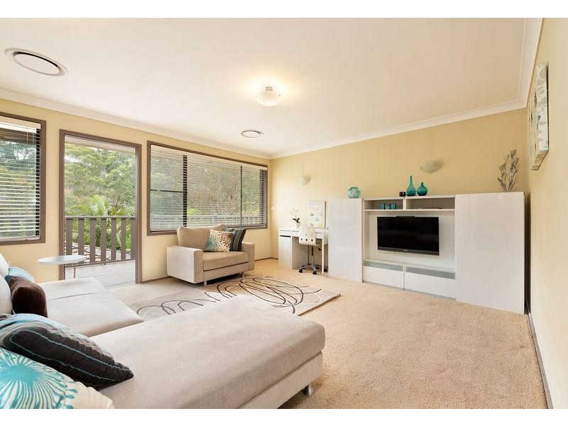 5 Tea Tree Place, Kirrawee NSW 2232