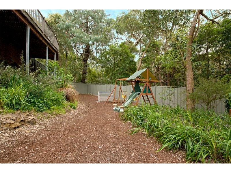 5 Tea Tree Place, Kirrawee NSW 2232