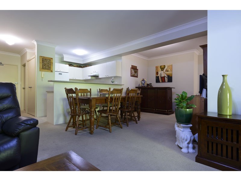 28/20 Leonay Street, Sutherland NSW 2232