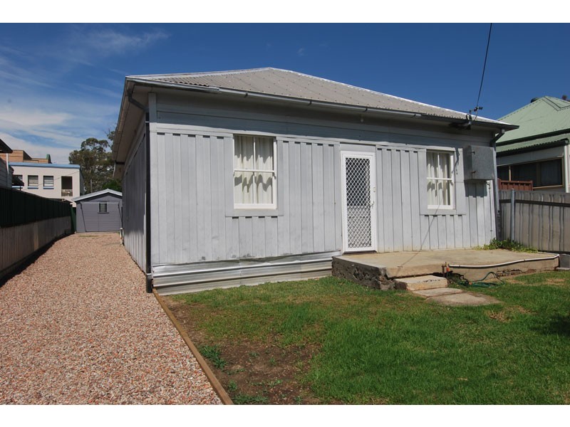 126 Linden Street, Sutherland NSW 2232