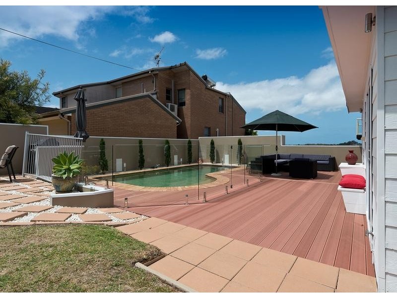 16 Currah Road, Como NSW 2226