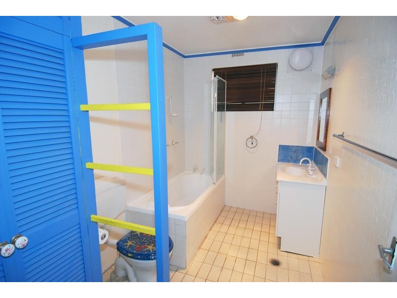 Flat, 12 Kingsbury Place, Jannali NSW 2226