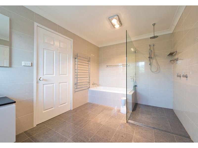 17 King Street, Heathcote NSW 2233