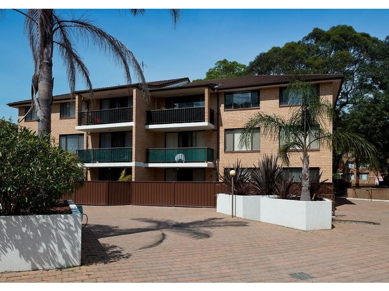 11/94-100 Flora Street, Sutherland NSW 2232