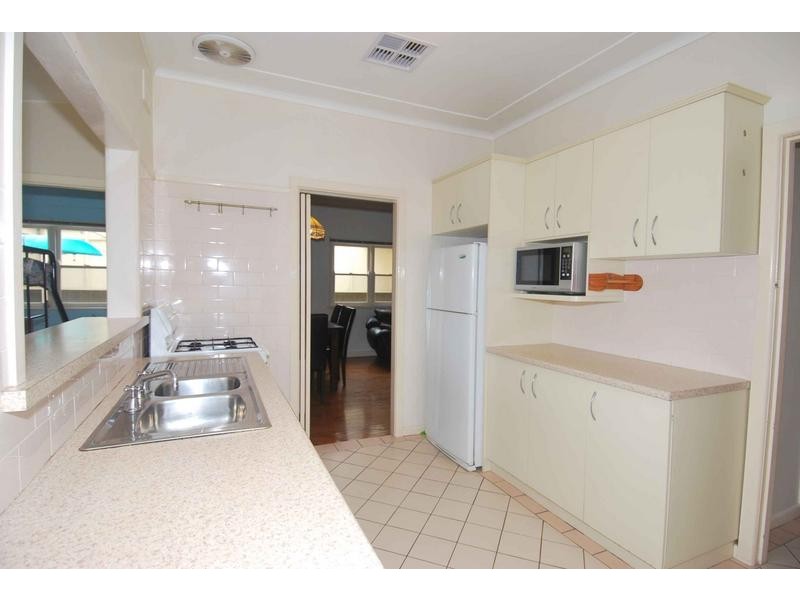 20 Orana Avenue, Kirrawee NSW 2232