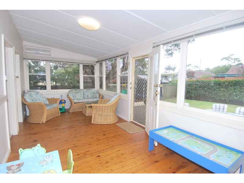 20 Orana Avenue, Kirrawee NSW 2232