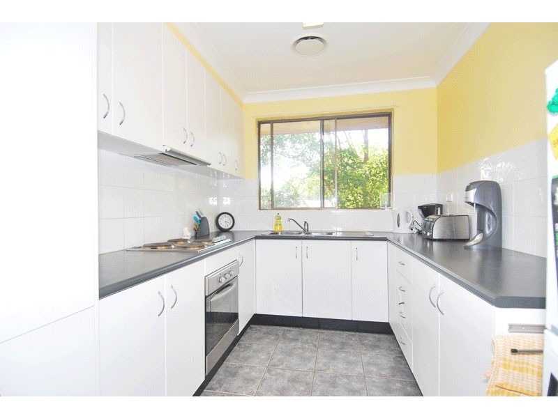 8/8-12 Railway Crescent, Jannali NSW 2226