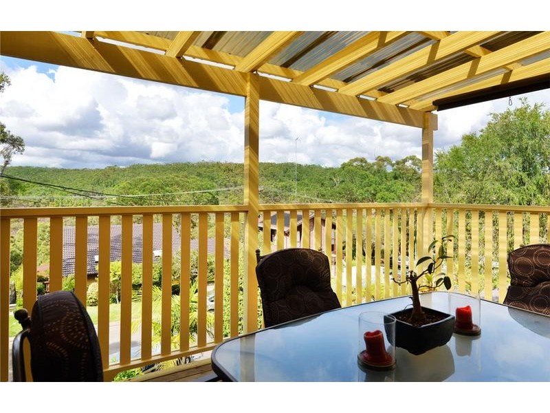 11 Meehan Place, Kirrawee NSW 2232