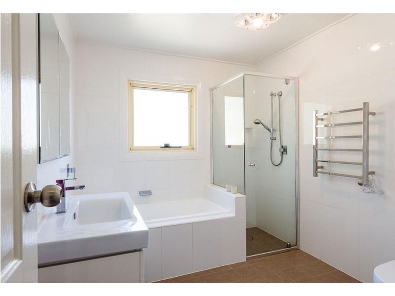 12 Como Road, Oyster Bay NSW 2225