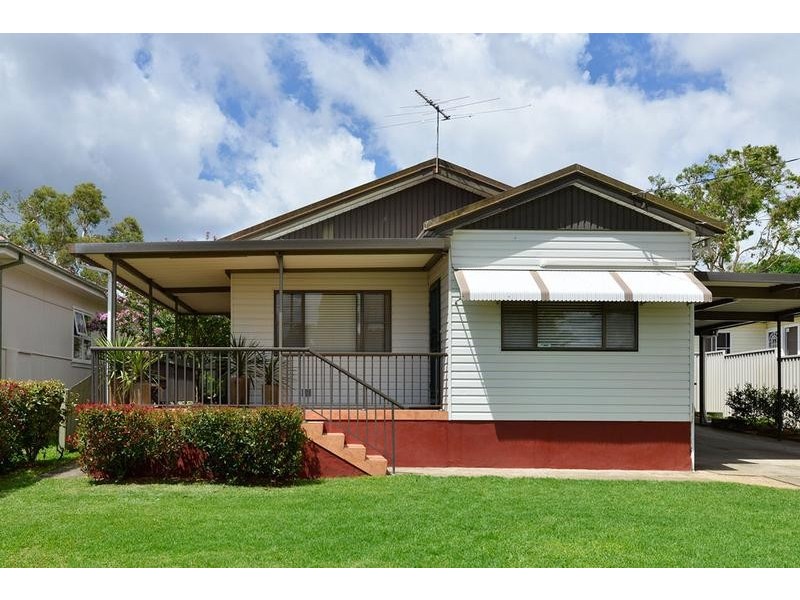 10 Chipilly Avenue, Engadine NSW 2233