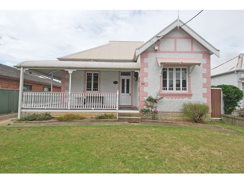 52 Clio Street, Sutherland NSW 2232