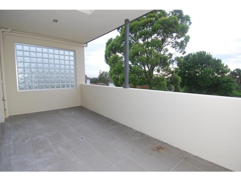 4/68 Wolger Street, Como NSW 2226