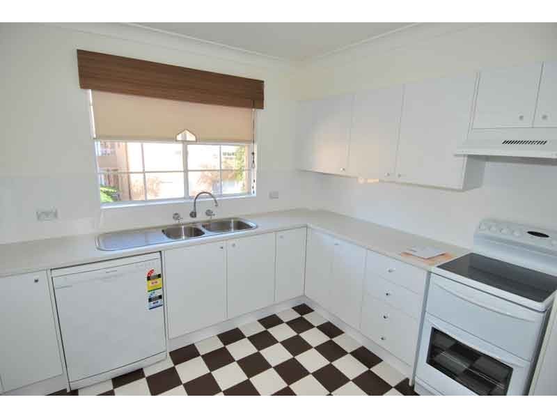 20/75 Auburn Street, Sutherland NSW 2232