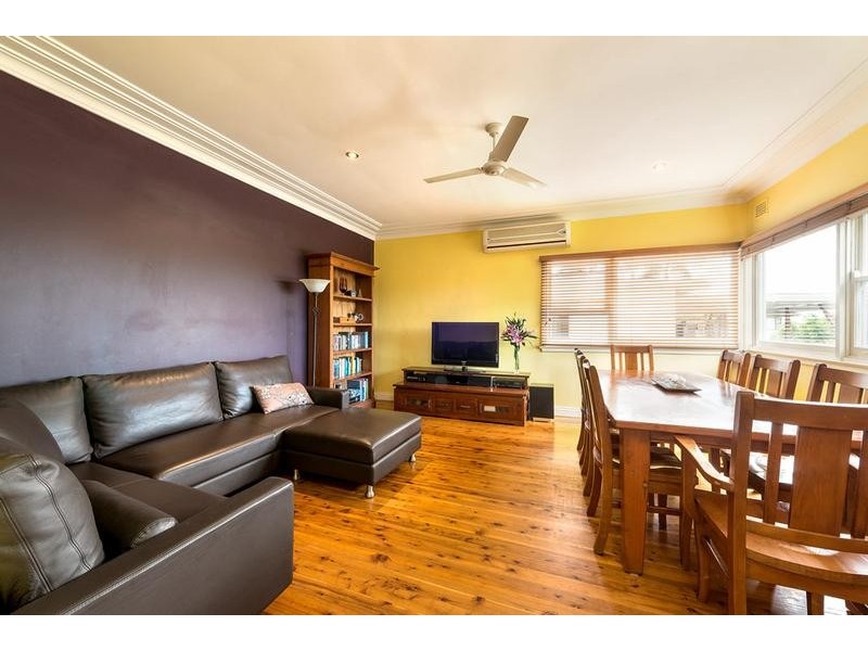 82 Wolger Street, Como NSW 2226