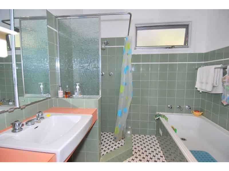 12 Ortona Parade, Como NSW 2226