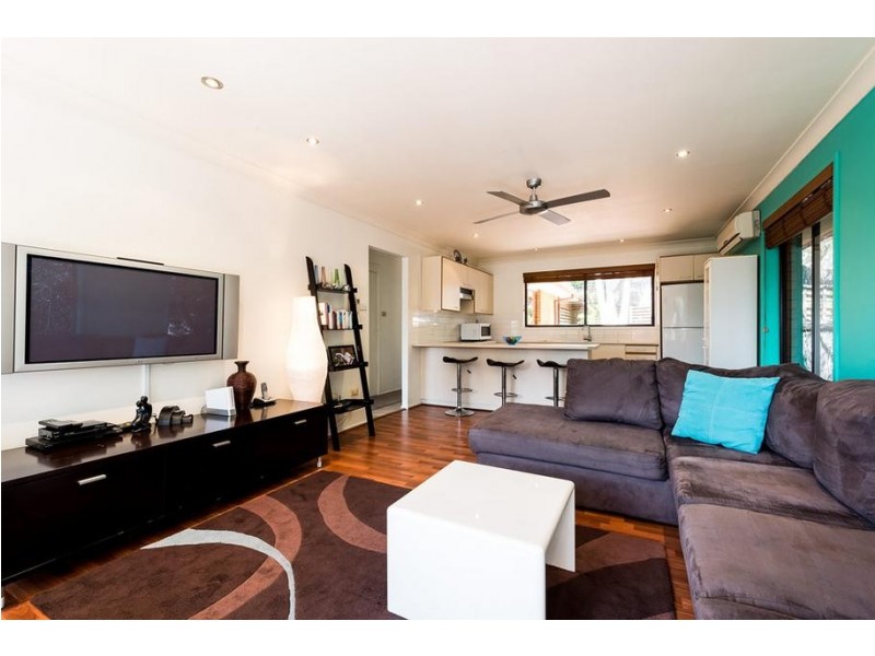 8/17 Binya Place, Como NSW 2226