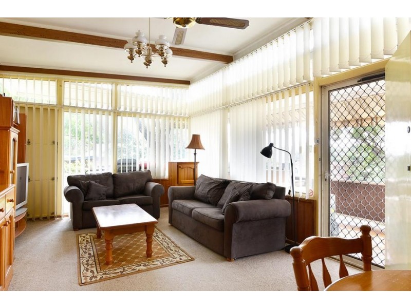 98 Wolger Street, Como NSW 2226