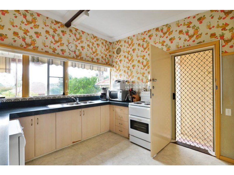 98 Wolger Street, Como NSW 2226