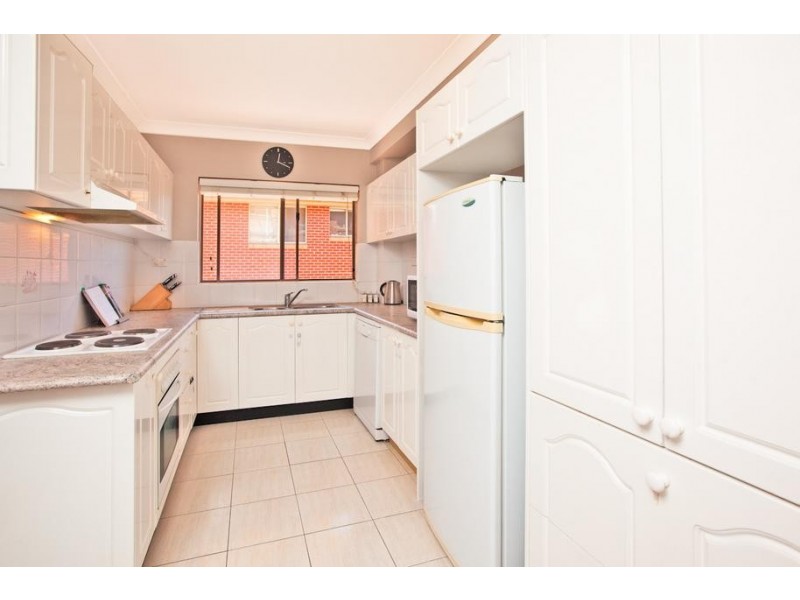 14/23 Gray Street, Sutherland NSW 2232