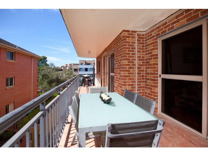 14/23 Gray Street, Sutherland NSW 2232