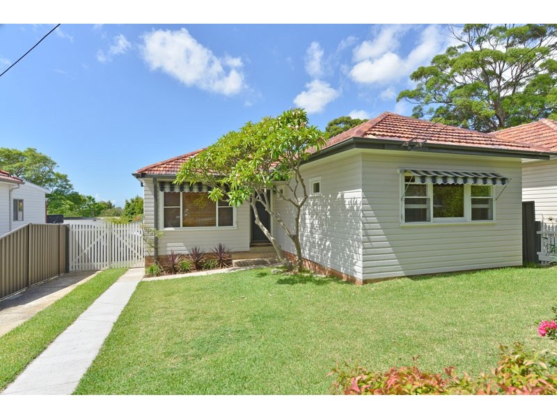 82 Wolger Street, Como NSW 2226