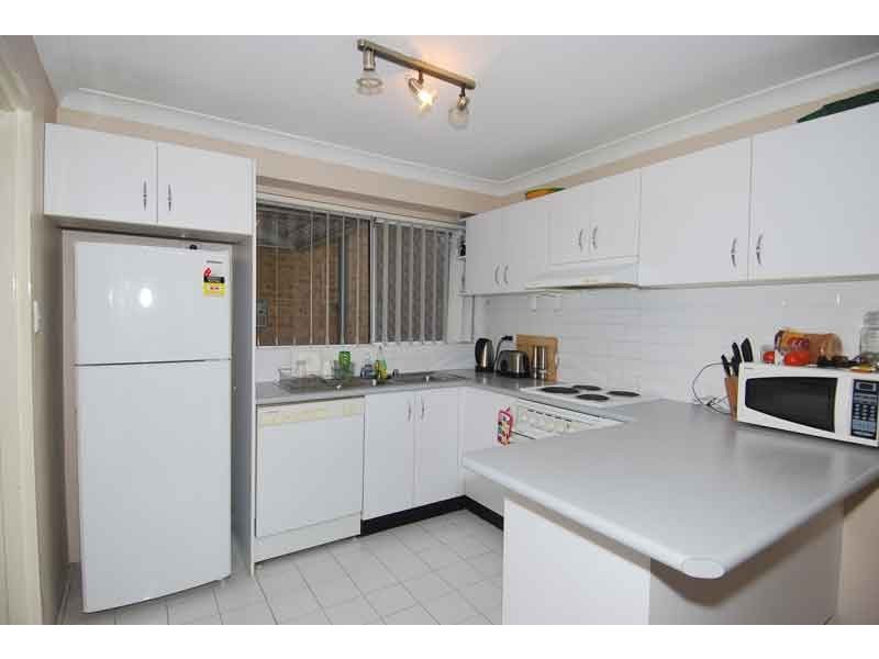 1/59-61 Flora Street, Kirrawee NSW 2232