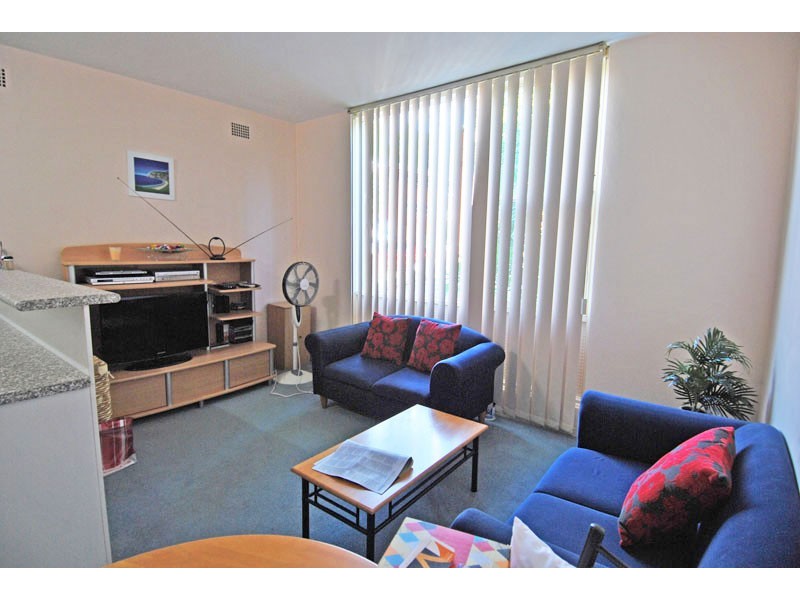 2/10 Oxley Avenue, Jannali NSW 2226