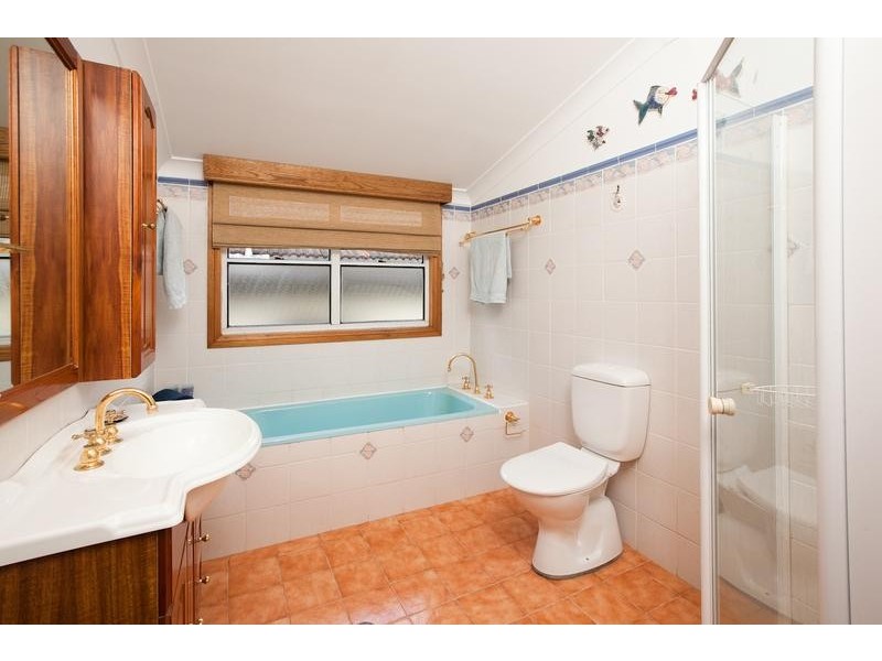 12 Inelgah Road, Como NSW 2226