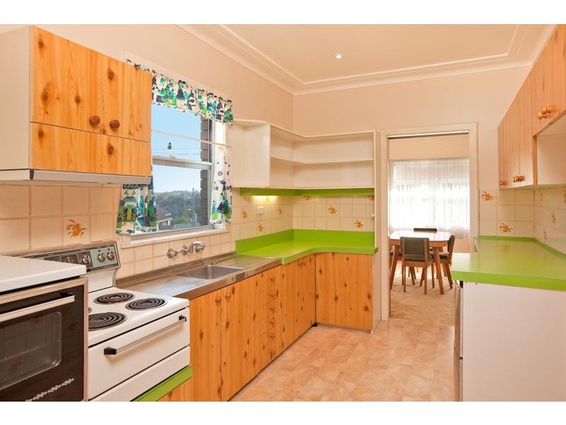 122 Woronora Crescent, Como NSW 2226