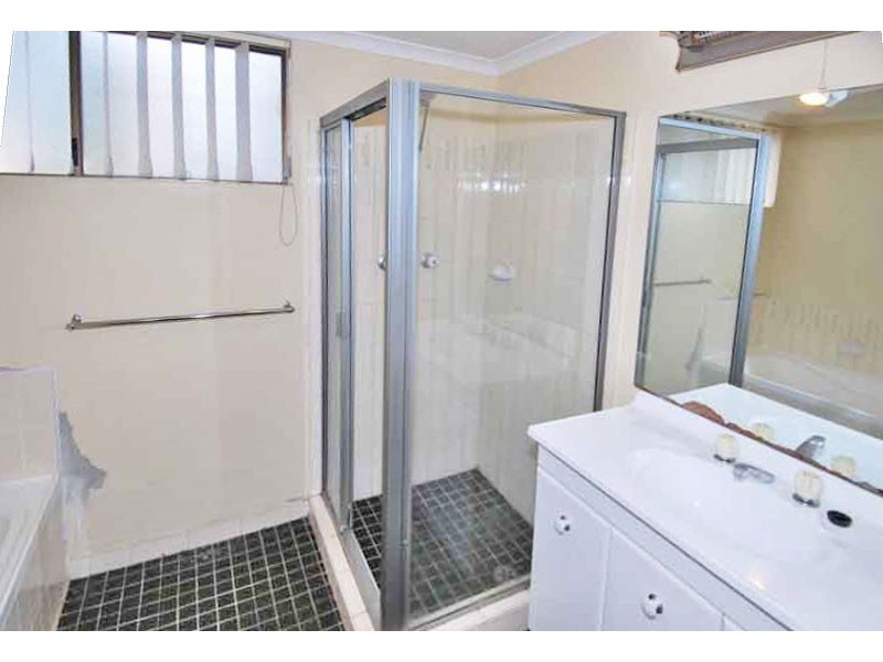 16/28-32 Railway Crescent, Jannali NSW 2226