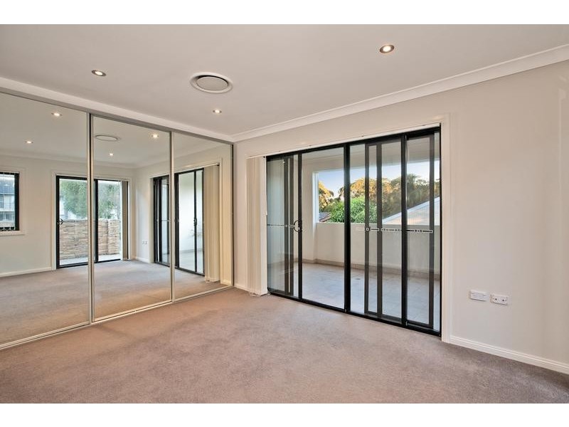 11/8-12 Taylor Close, Miranda NSW 2228