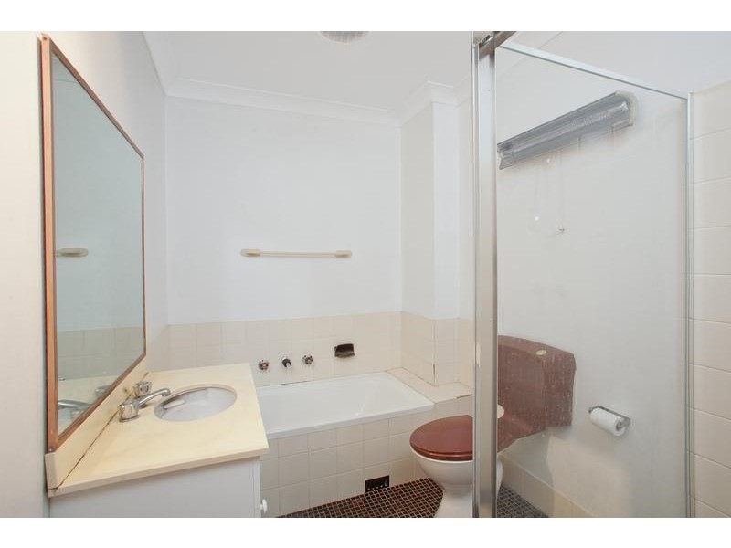 11/8-12 Railway Crescent, Jannali NSW 2226