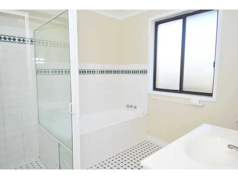 9/17 Binya Place, Como NSW 2226