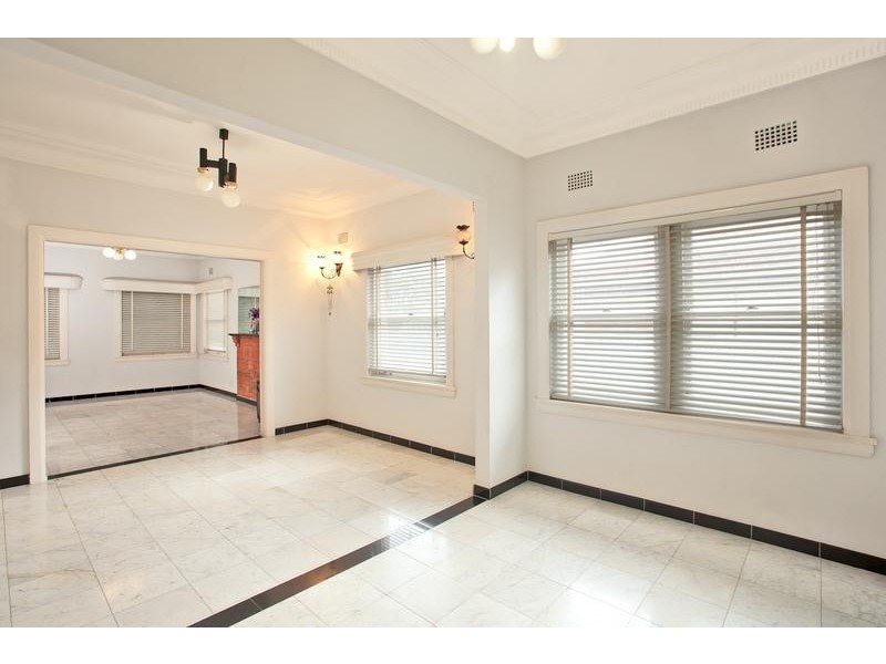 28 Vermont Street, Sutherland NSW 2232