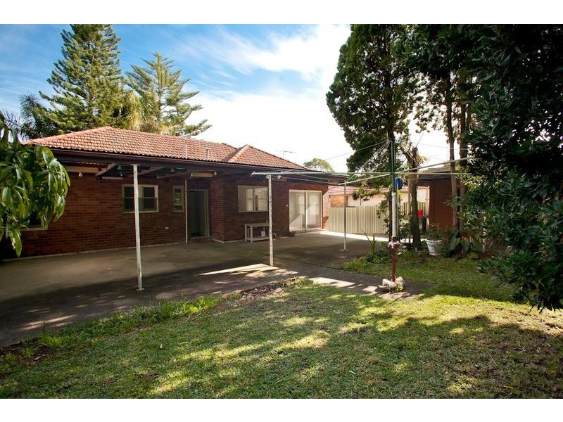 28 Vermont Street, Sutherland NSW 2232