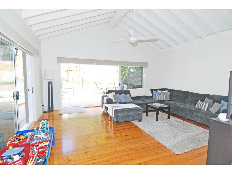 33 Ingrid Road, Kareela NSW 2232