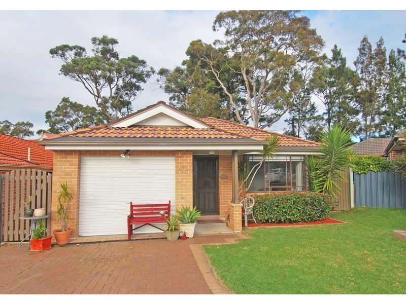 12 Arnold Place, Menai NSW 2234