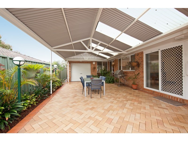 41 Girraween Avenue, Como NSW 2226