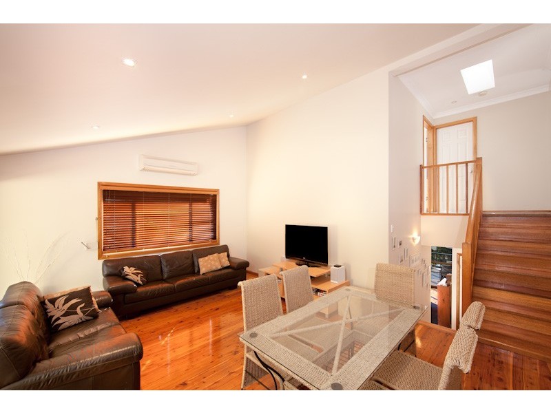 35 Tivoli Esplanade, Como NSW 2226