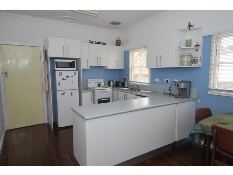 31 Moona Road, Kirrawee NSW 2232