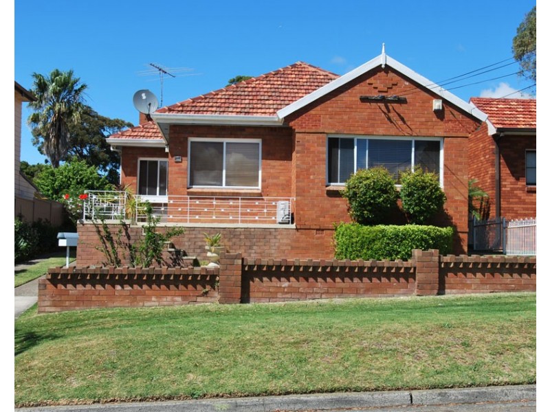 66 Warraba Street, Como NSW 2226