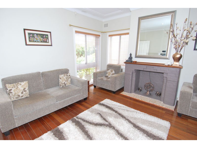 66 Warraba Street, Como NSW 2226