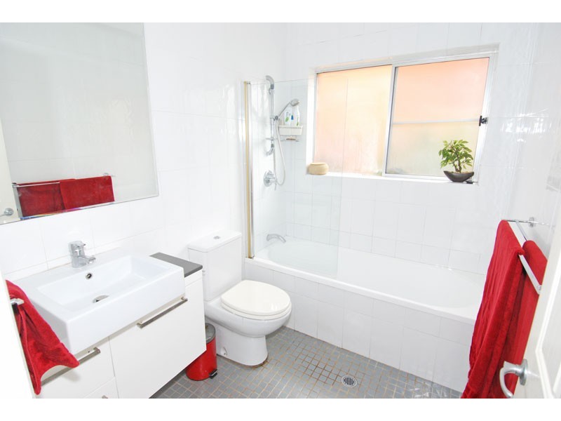 66 Warraba Street, Como NSW 2226