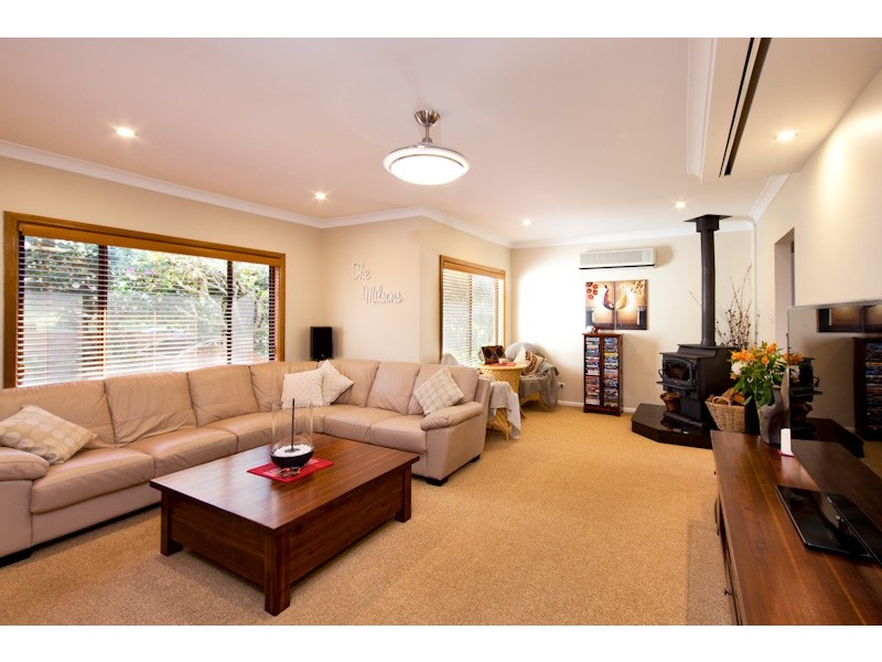 40 Dumbarton Place, Engadine NSW 2233